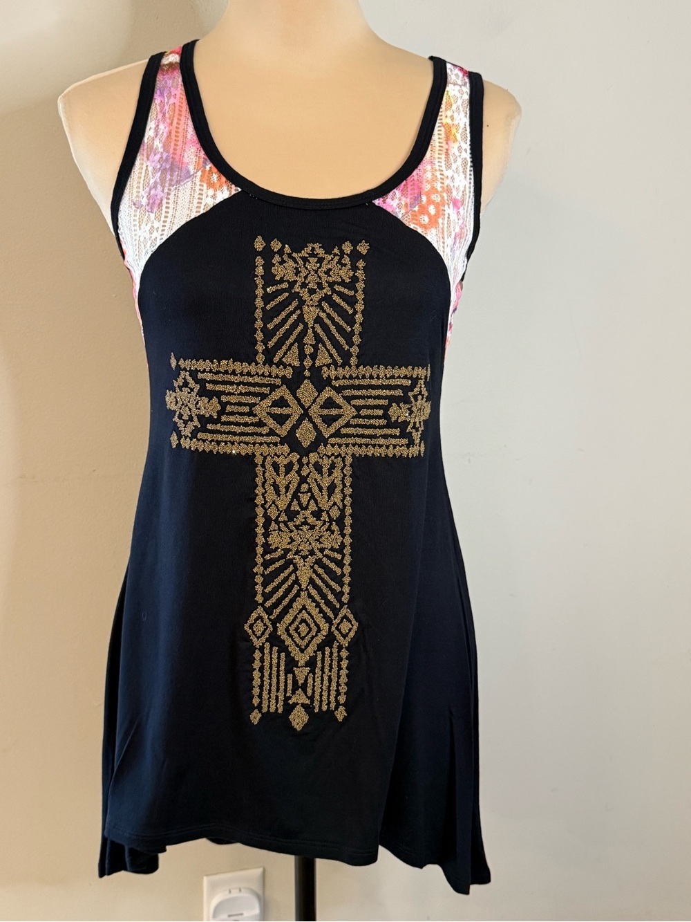 Vocal western black tank top gold sequin lace cross wide hem SM